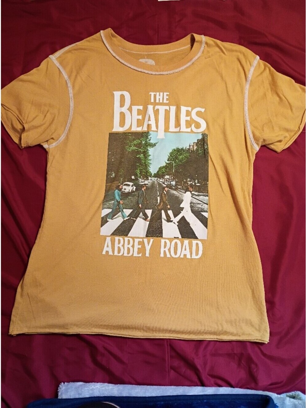 The Beatles Abbey Road Graphic T-Shirt Medium Yellow Cotton Polyester Blend